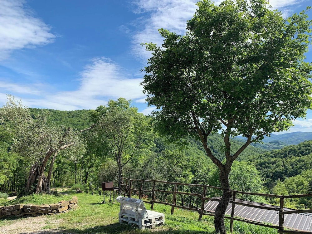 Apartment on the Hill Between Gubbio and Perugia view 3