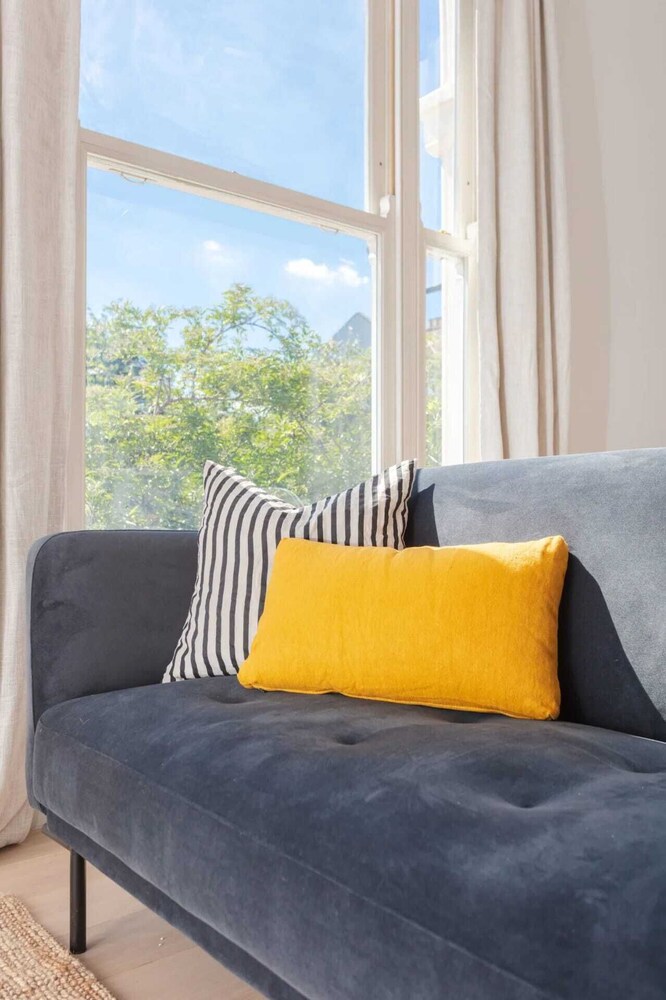 The Perfect 2 Bedroom Family Apartment in West Hackney
