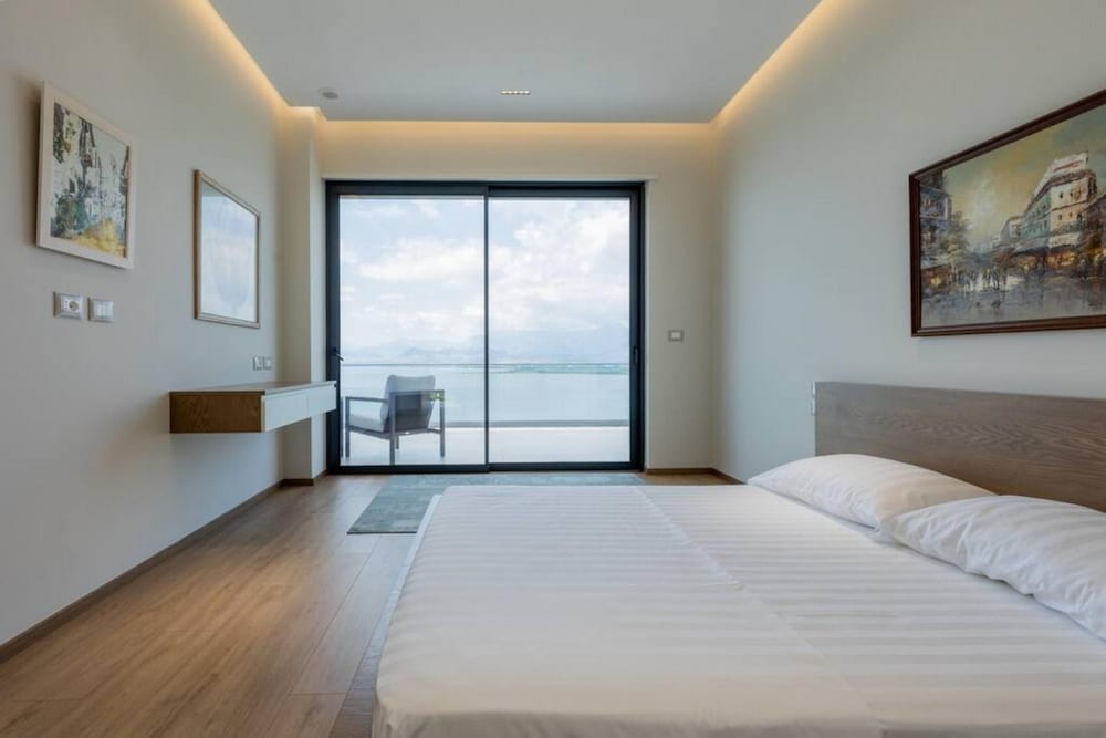 The Luxury Villa in Shkod r