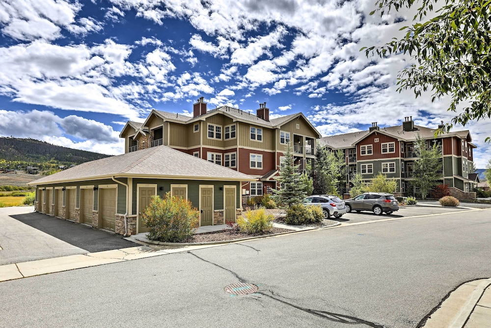 18 Mi to Winter Park: Granby Condo w/ Covered Deck view 4