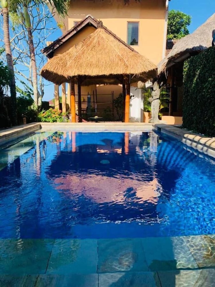 Giri's Villa Jimbaran