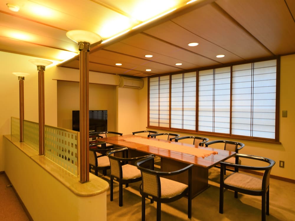 meeting & event spaces