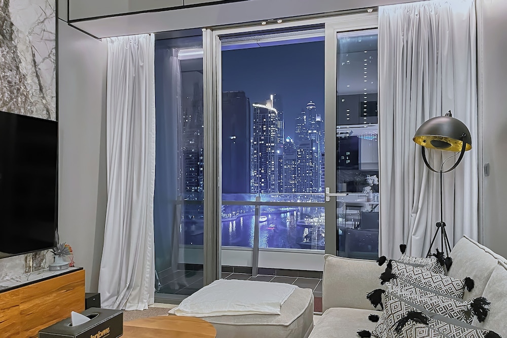 bnbme | Silverene Tower | 2 Bdr