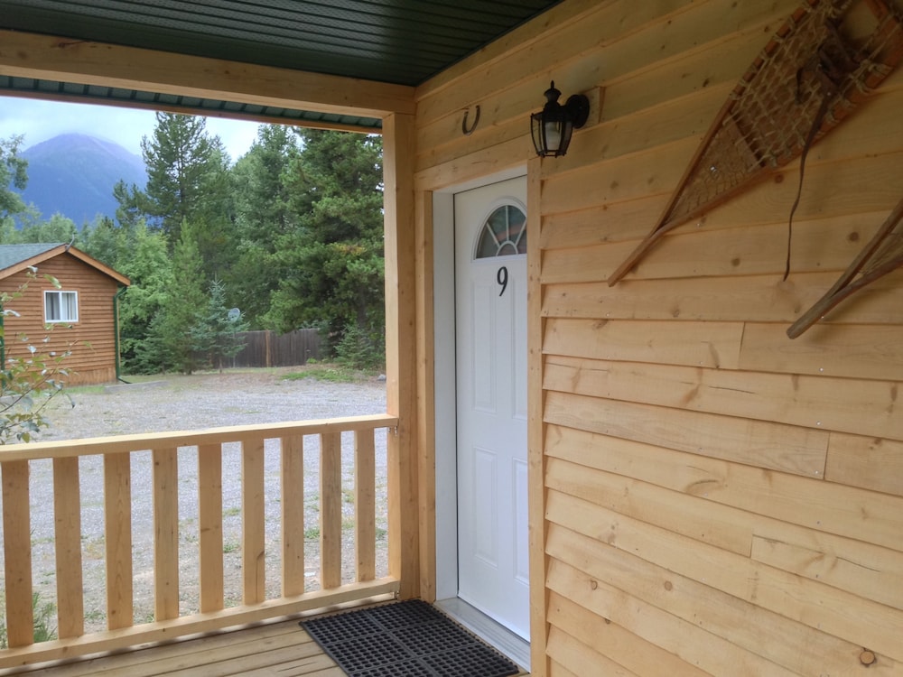 Glacier View RV Park and Cabins