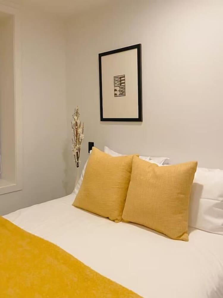 Sky Stars CBD Apartments