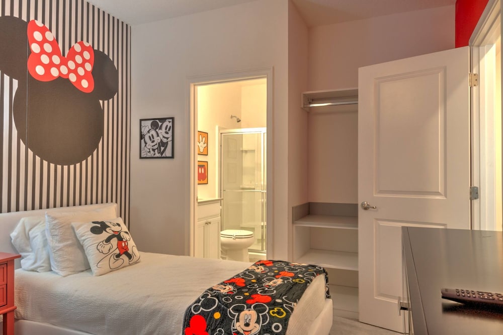 Amazing 5BD Family Townhouse at Paradiso Grande