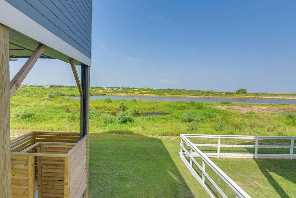 Deck & Patio: Recently Built Bolivar Peninsula Gem