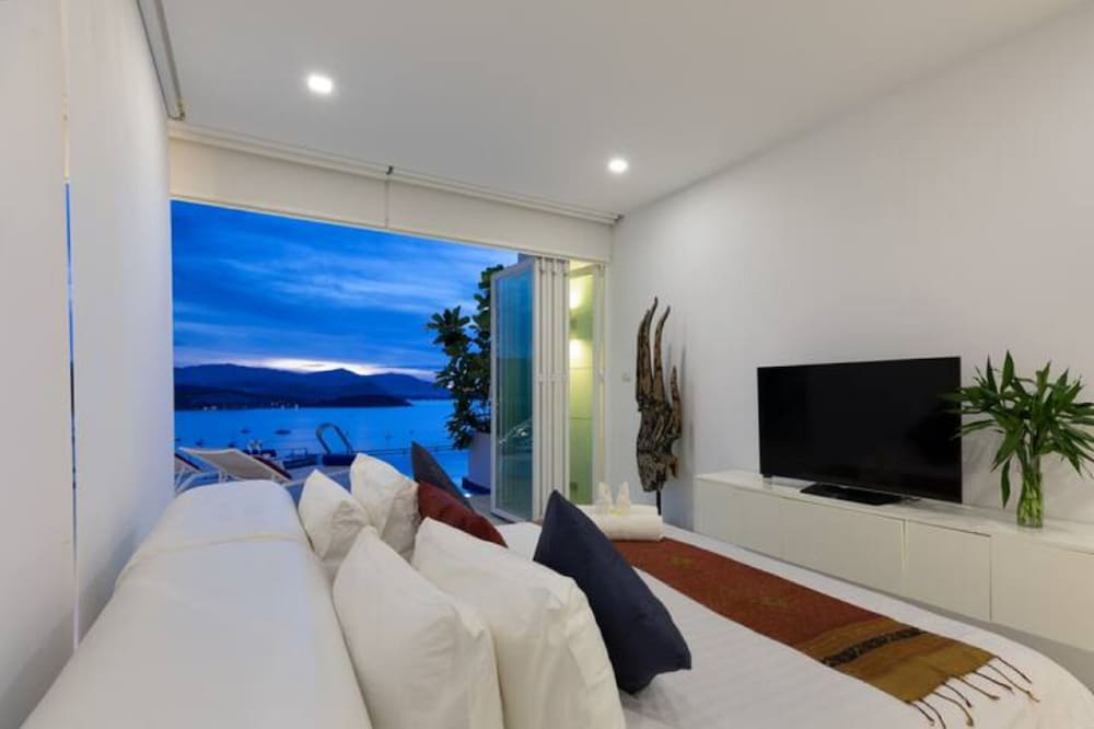 Luxury Apartment Unique Residences view 3