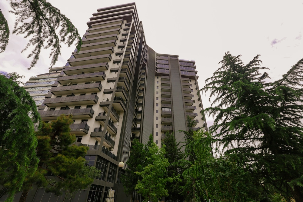 Hosthub - 2BR Super view Apartment view 4