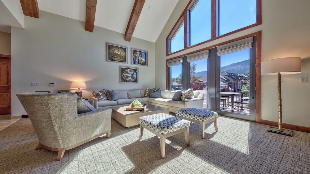 Heavenly Lake Tahoe Ski Resort