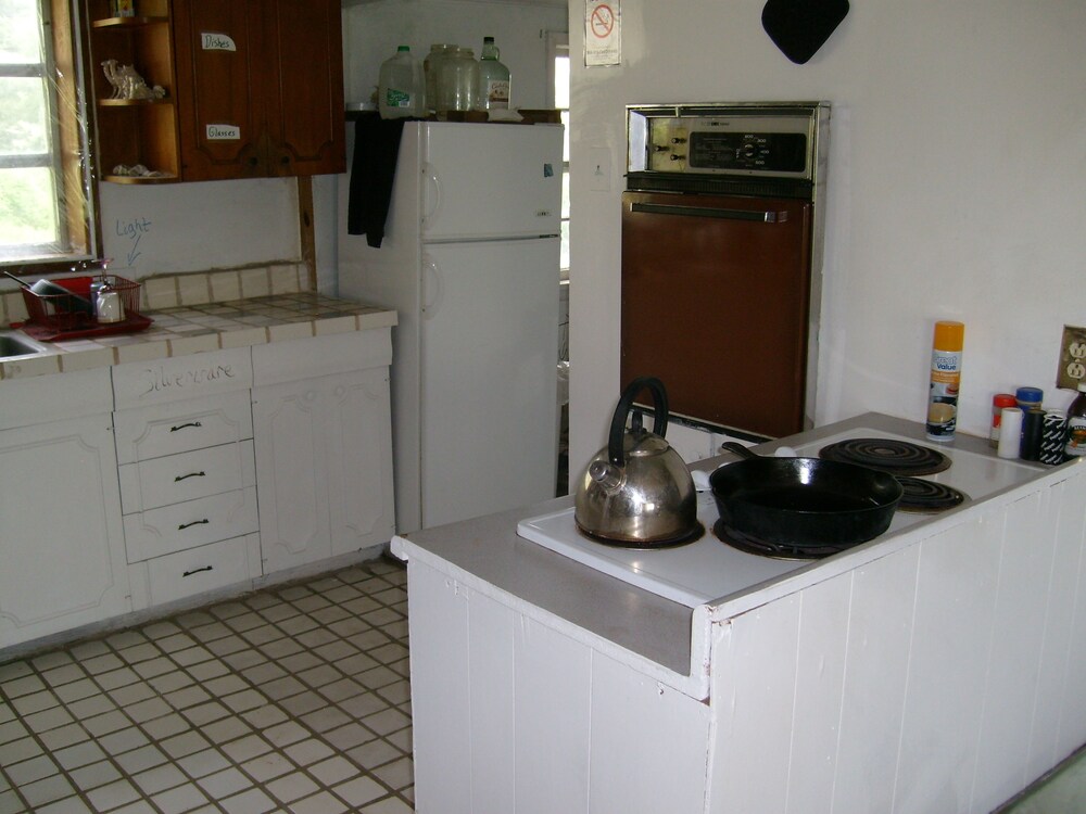 Nelsonville Hotel - Hostel - Property Image 8