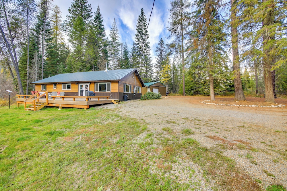 Scenic Priest Lake Vacation Rental: Deck  Views! - Property Image 19