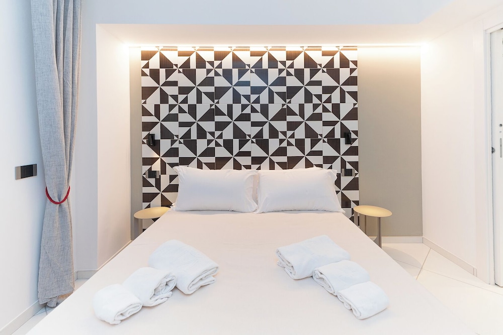 Maiori Suites