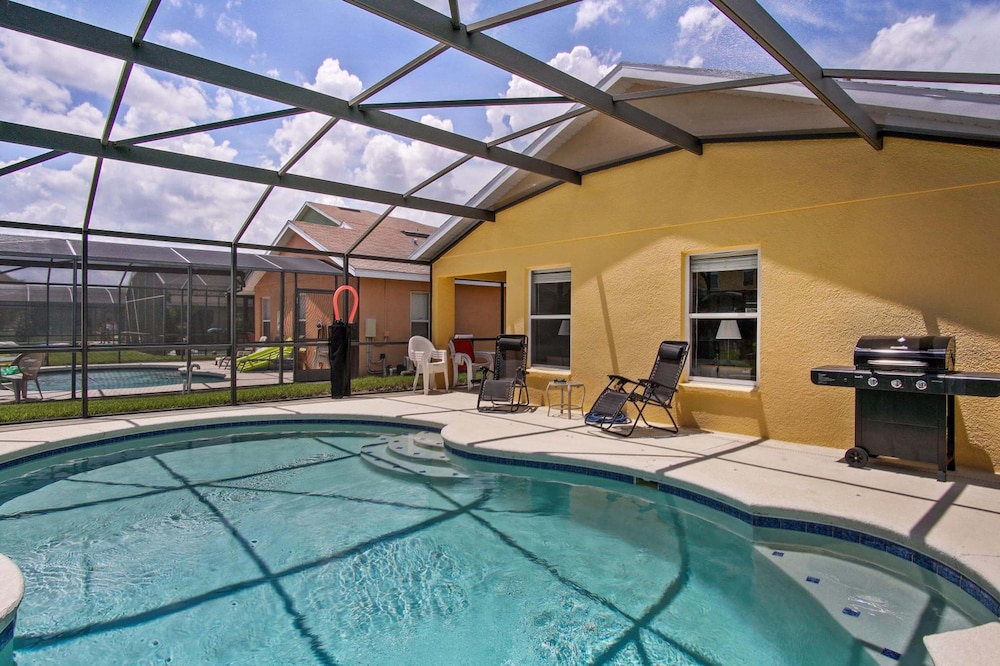 Royal Ridge Retreat