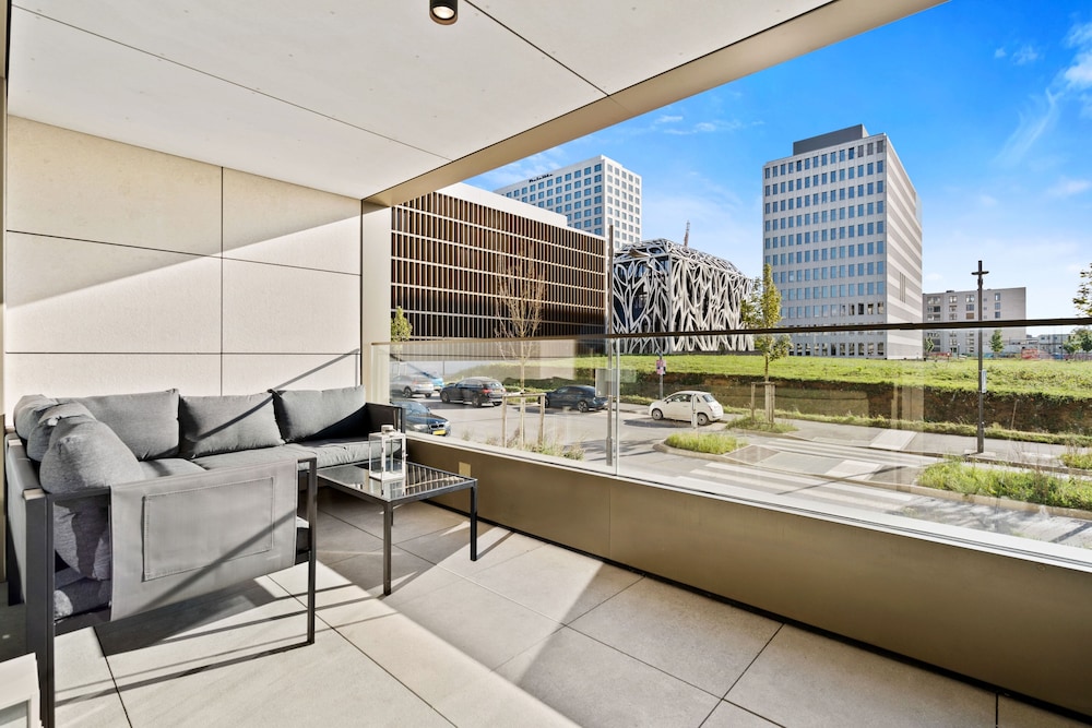 Modern 2-Bedroom Apartment ID227