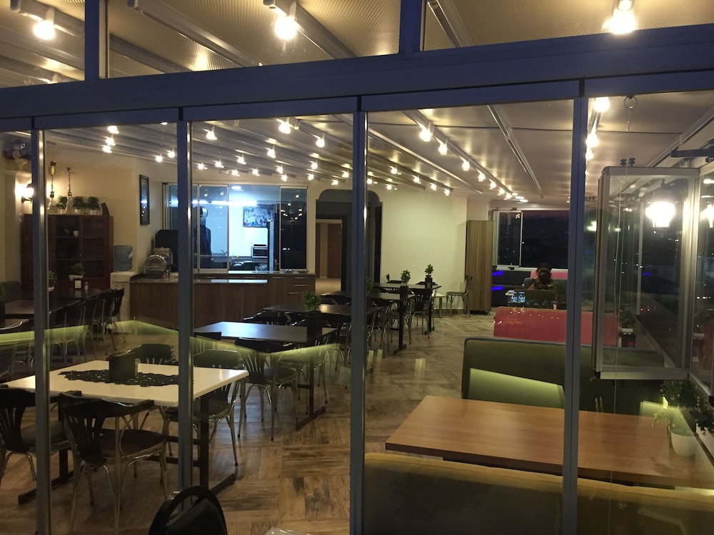 Hotel Marina City 'Otel Marina City' olur. - Image 24