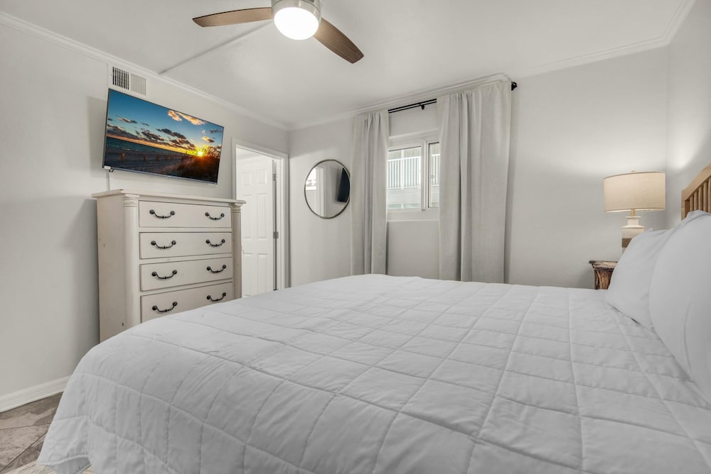 Starboard Village 411