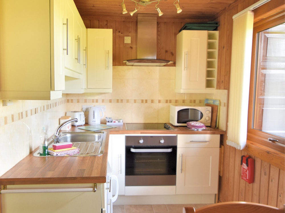 4 Pinewood Retreat