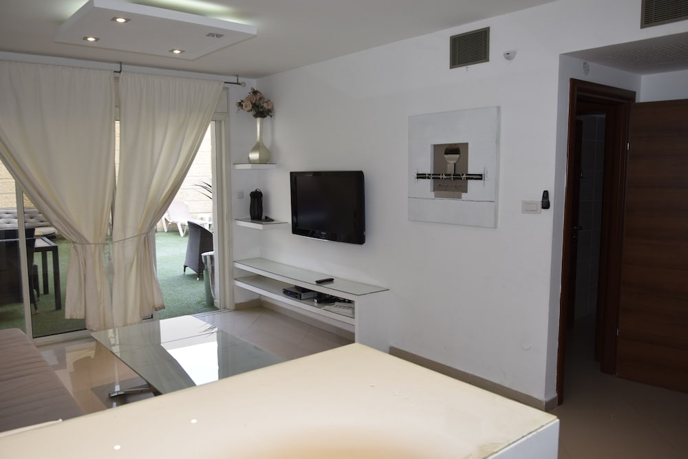 La Palmora Suites