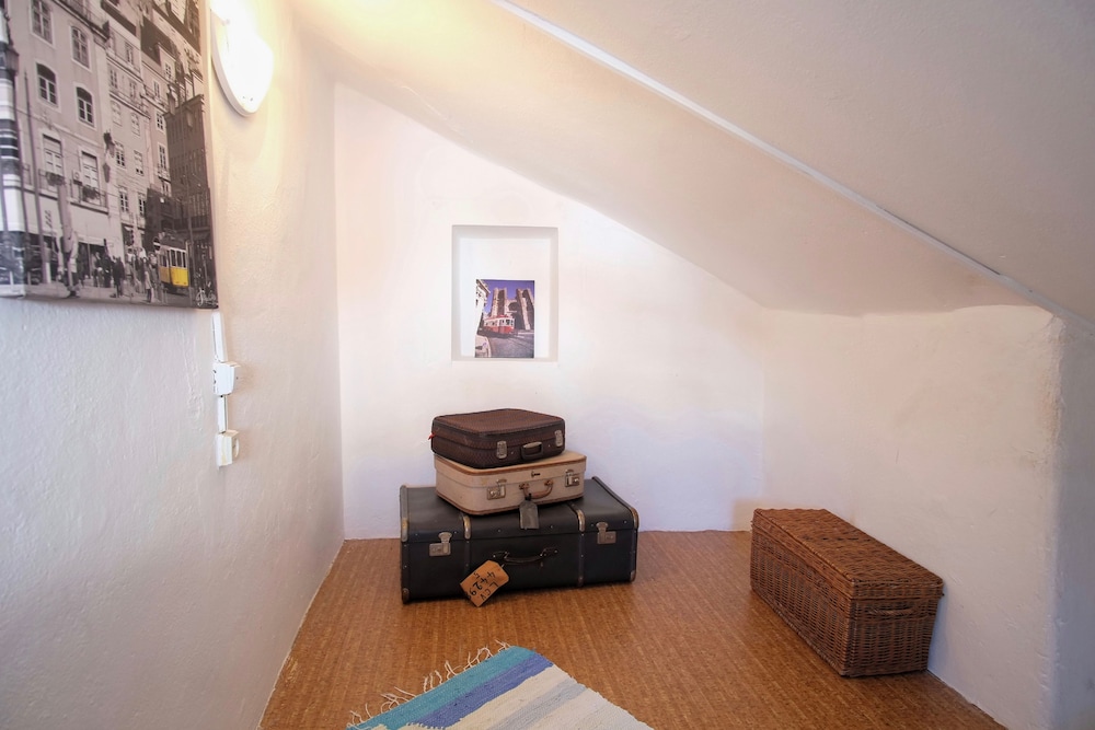 House Lisbon Apartment Alfama view 4