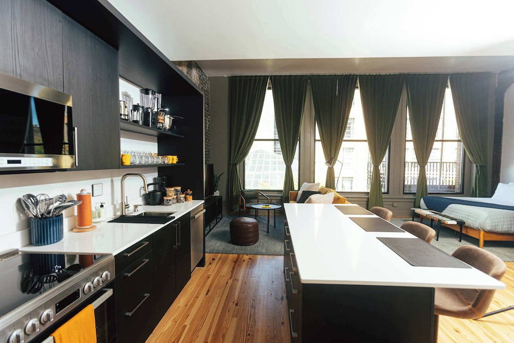Loft 301 The William - 3rd Ave Views - Carrigans