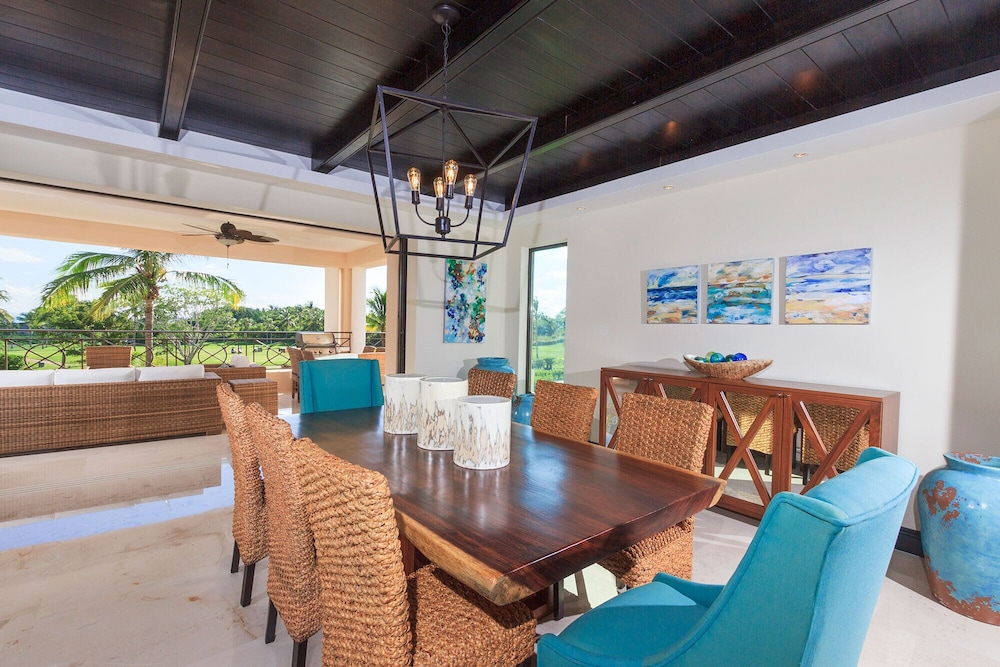 Premium Four Bedroom Condo - Property Image 8