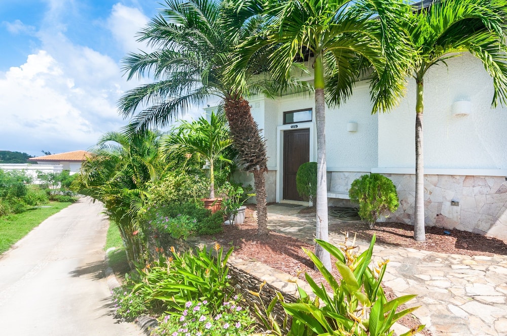 Pristine Bay 1316 2 Bedroom Home
