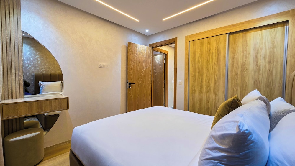 Luxury Living - Near to football stadium