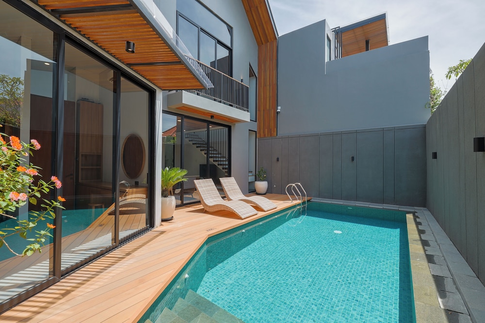 Brand New Modern Villa in Key Seminyak