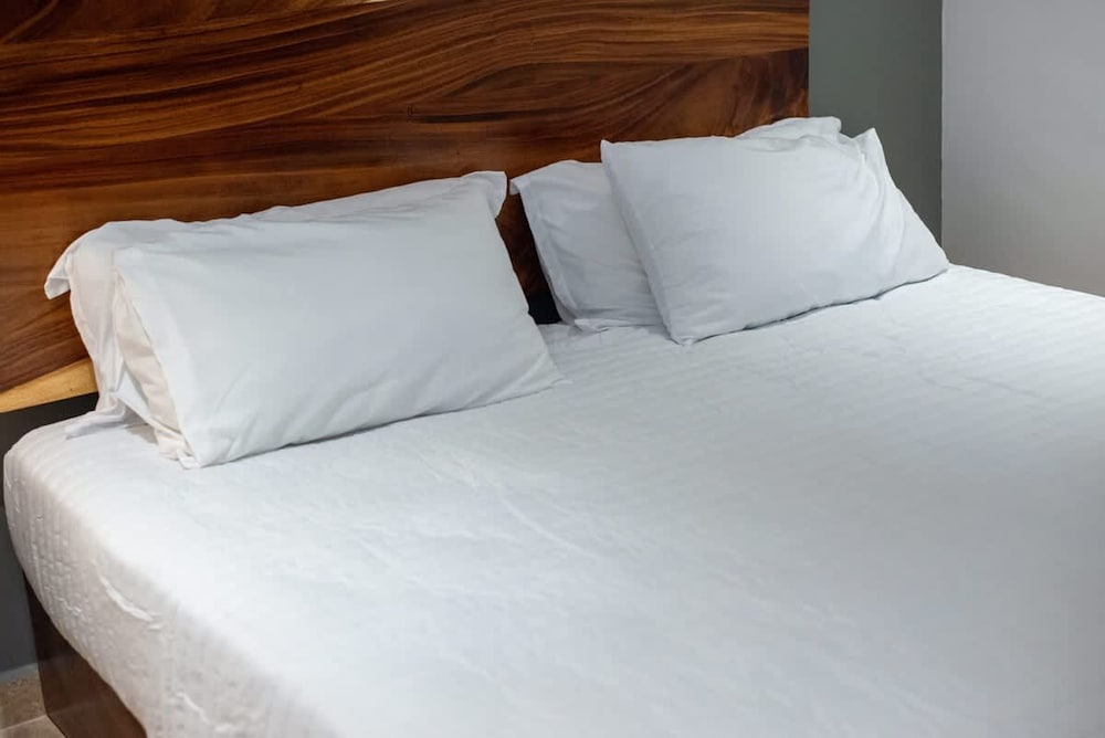 Best Private Pool 1 Full BR 2sofabeds Amenities