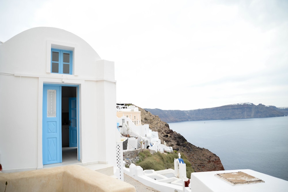 Genesis Cave Houses