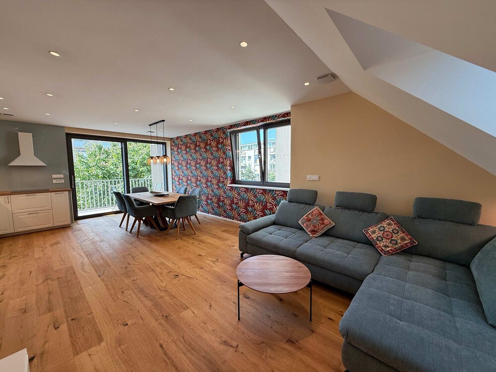 Crown Residence Luxury 2BR in Ljubljana Downtown