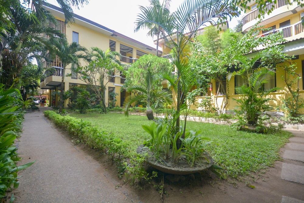 Bamboo Beach Resort