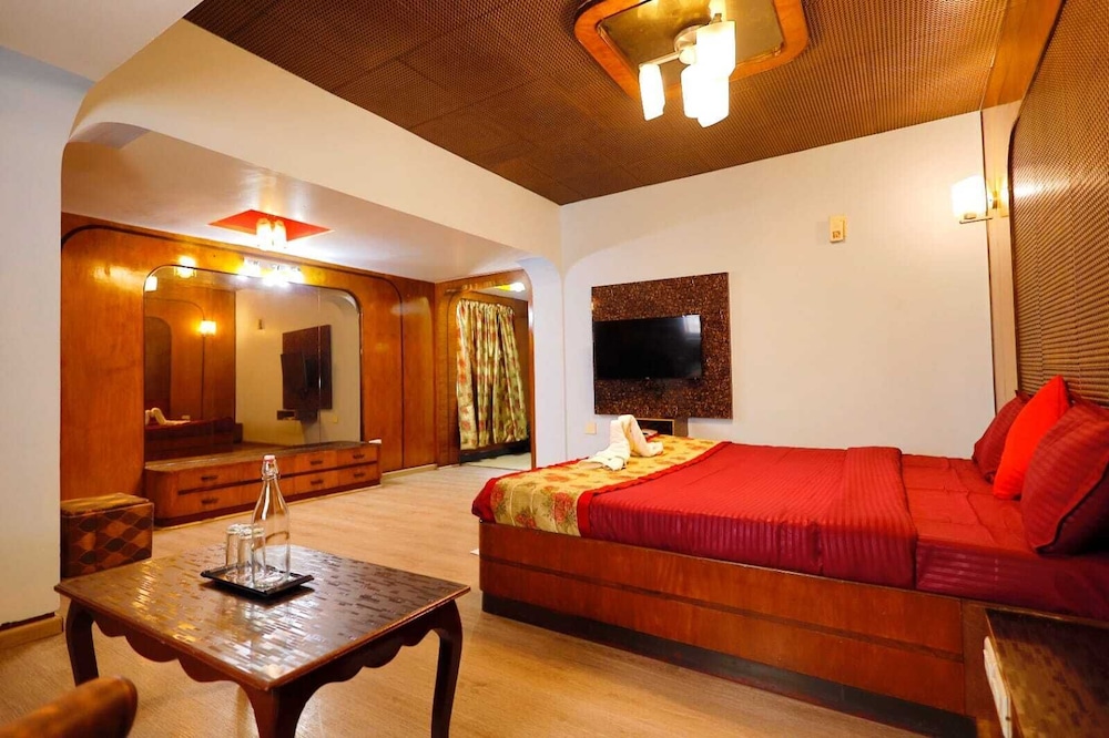 Hotel Sapphire Paradise