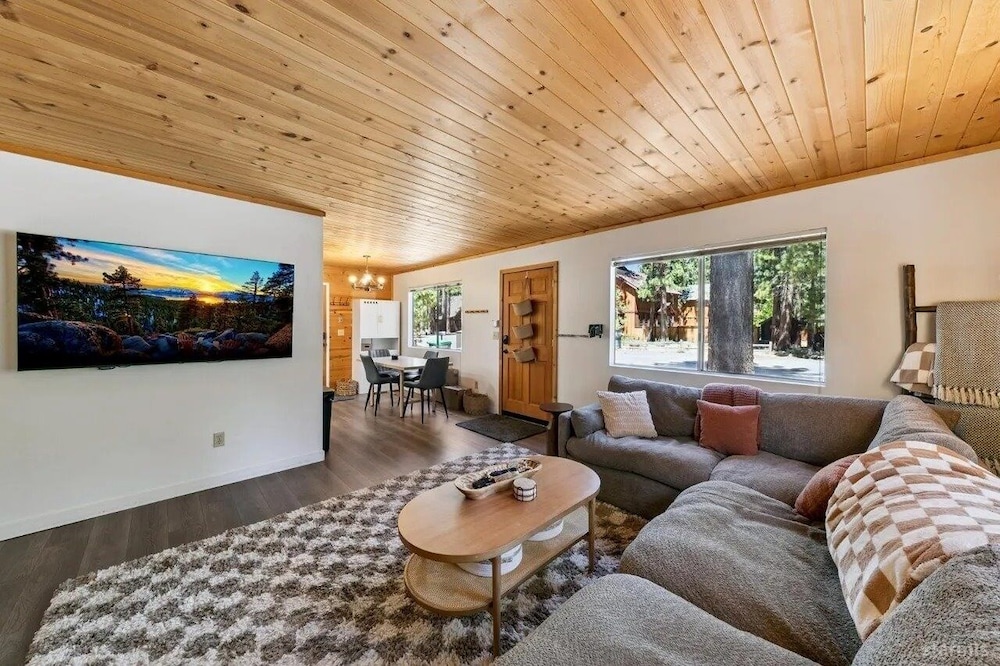 3300 Cape Horn 3 Bedroom Home