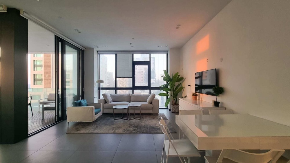 Hayarkon Royal in Tel Aviv-yafo