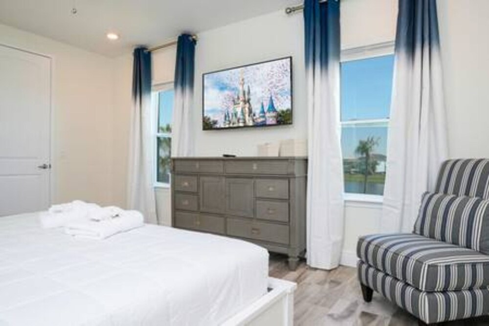 Brand NEW Private Oasis 4 BR - Margaritaville