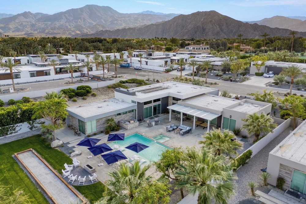 2 Villas Pool+spa, Putting Green, Bocce Polo Villas Solstice by Avantstay