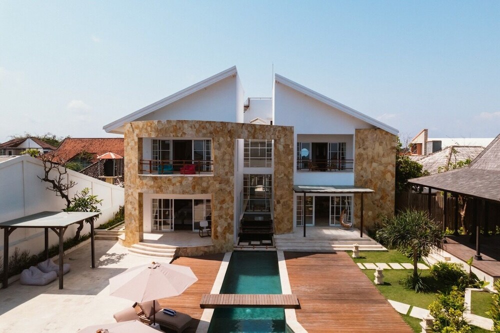 Nalas Villa