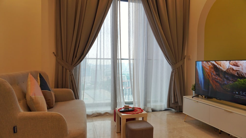 Harmony Luxury Suites At Lucentia BBCC