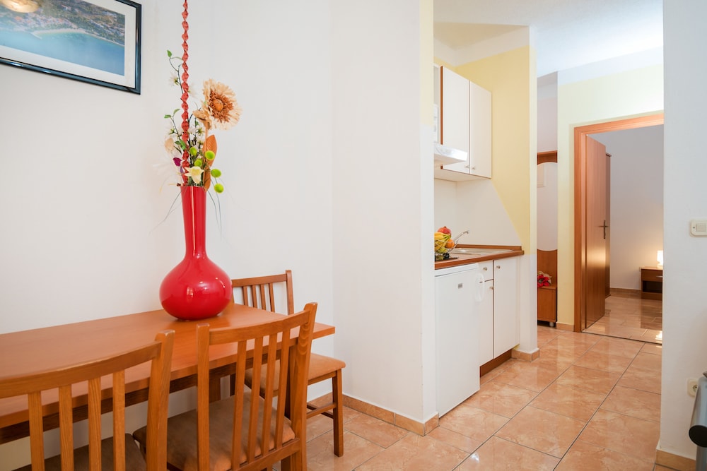 Apartments Vila Adrijana and Fitness Studio Wolf