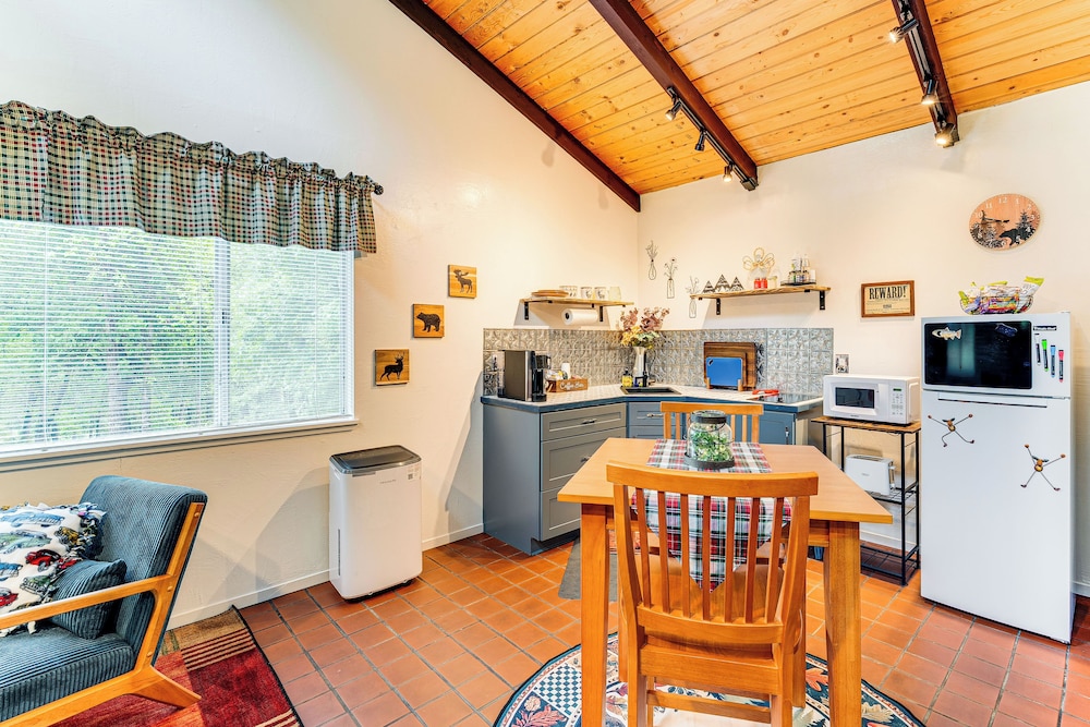 'hidden Valley Retreat' - Outdoorsy West Point Gem