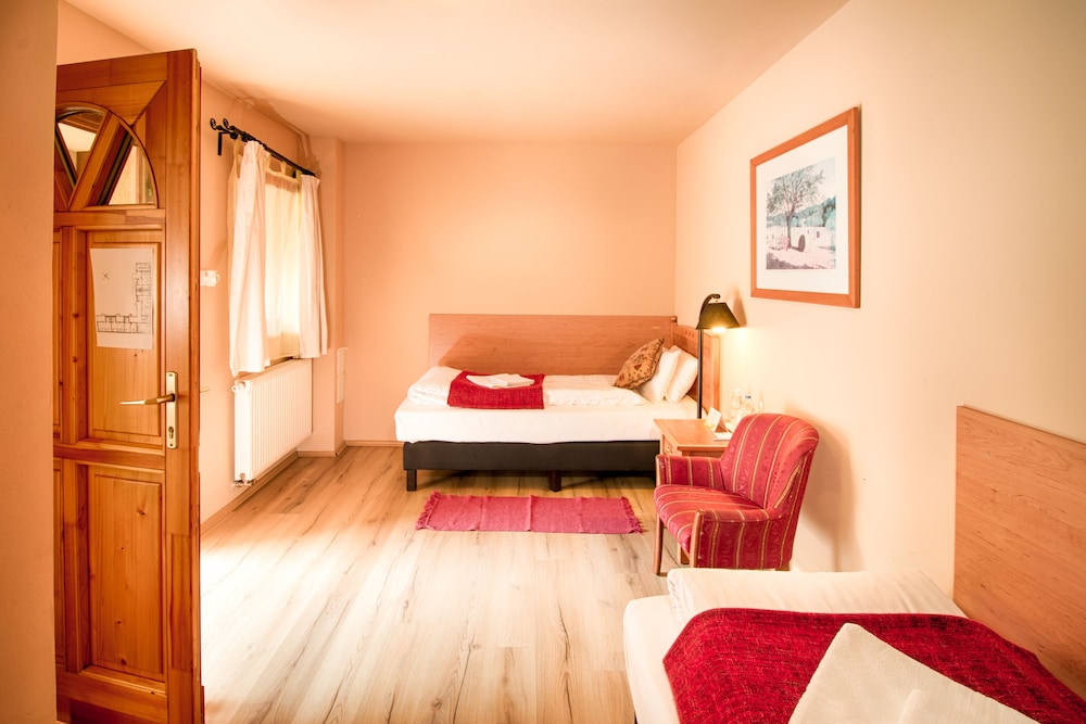 Erdei Guesthouse