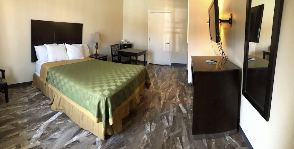 Castaic Inn Near Six Flags Magic Mountain - Property Image 22