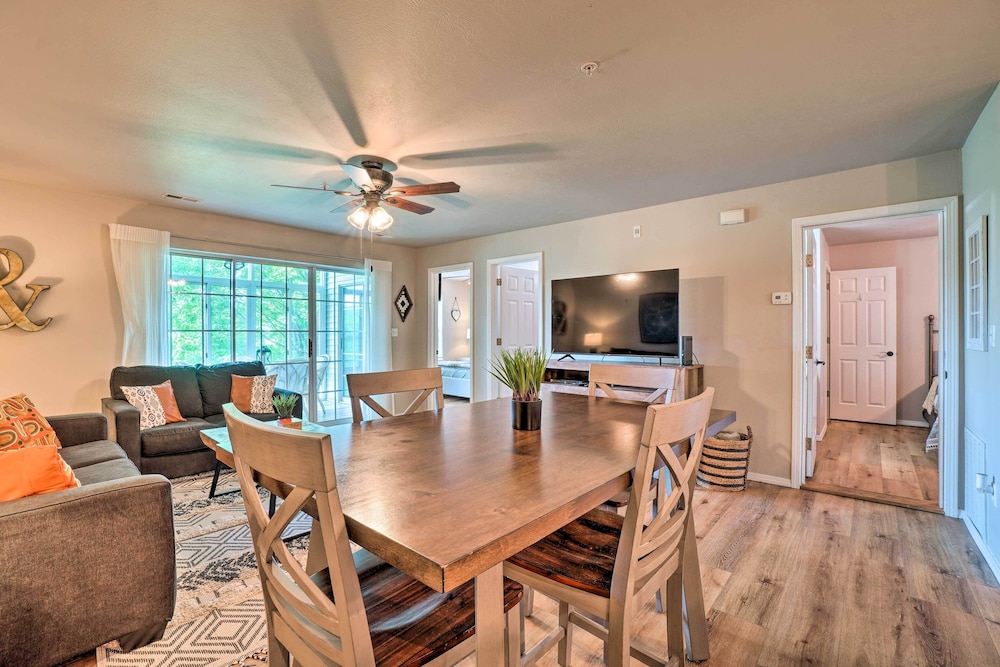 Branson Condo ~ 6 Mi to Silver Dollar City! view 5