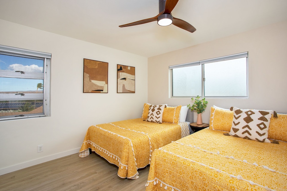 Oceanfront Modern & Elegant Vistas