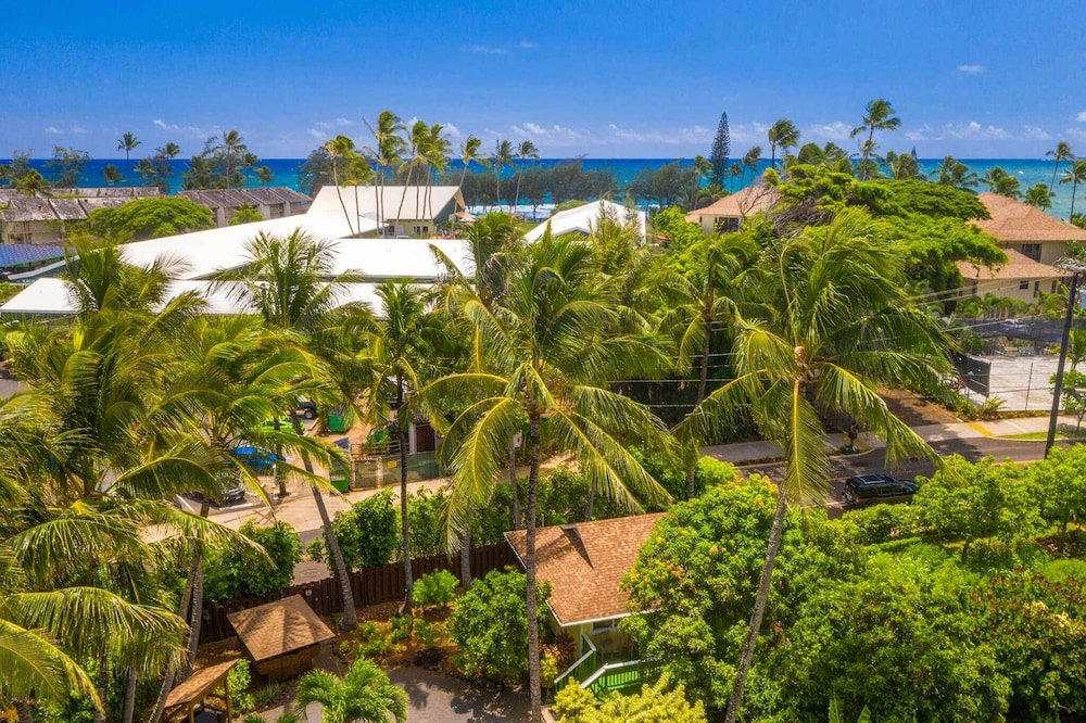 'hale Iki' Kapa'a Cottage - 1 Block to Beach! view 3