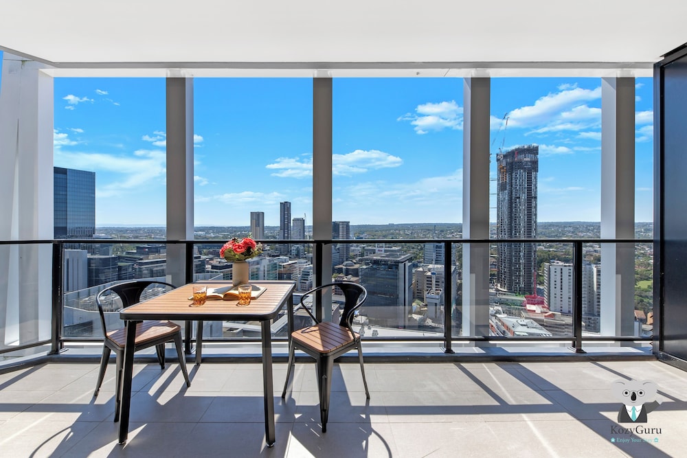 Kozyguru | Parramatta 2 Bed Apt With Parking