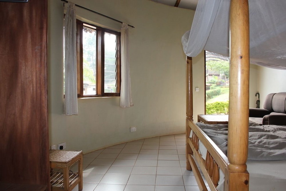Banda Lodge