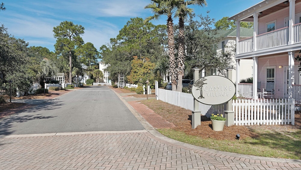 3BR Home in Seagrove Beach + Free Tickets: Bikes, Dolphin Cruise & More!